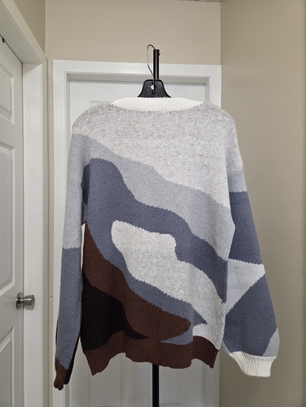 NWT Papillon Blanc Gray Blue Brown Colorblock Crewneck Knit Sweater Cozy Chic - Picture 7 of 8